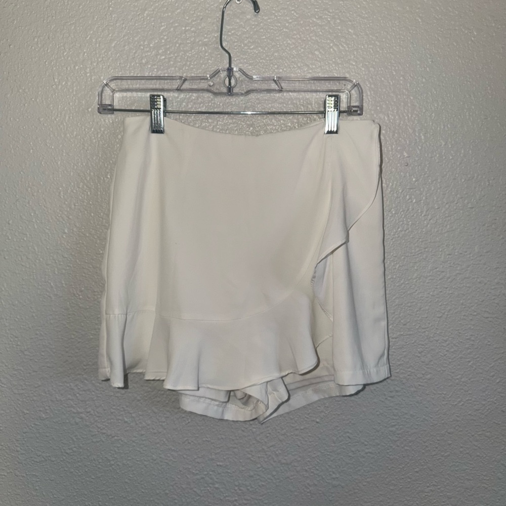 Princess Polly Cream Ruffle Skorts